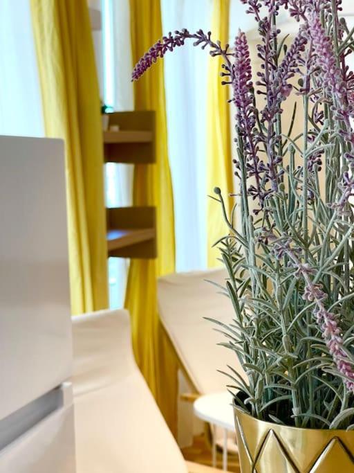 Boutique Apartment In The Bucharest City Center Luaran gambar
